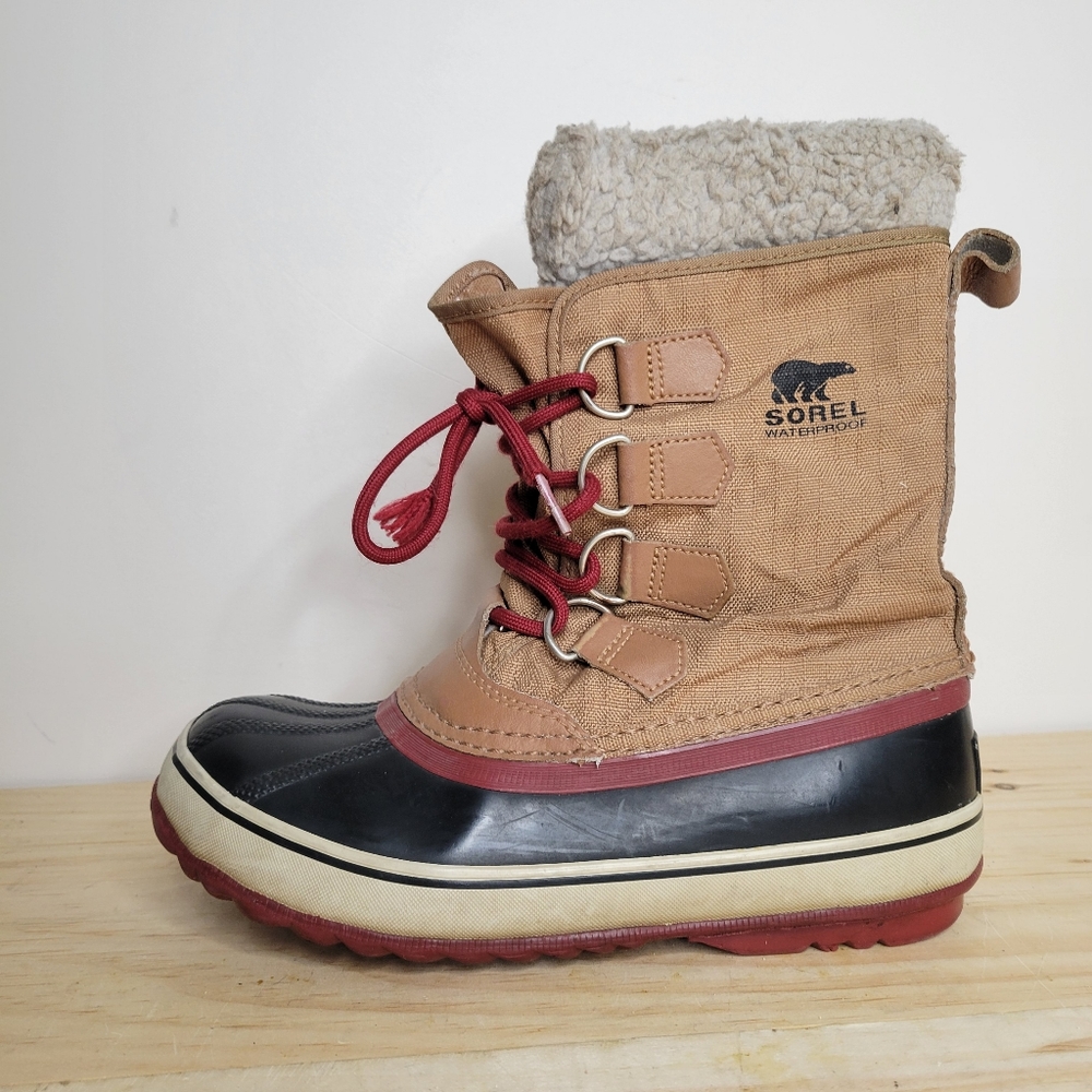 Sorel winter Carnival boots 6 tan brown